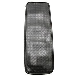 Salvatore Ferragamo Estuche de viaje de cuero para corbatas Negro