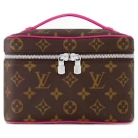 Nice Mini bag from Louis Vuitton. Fuschia