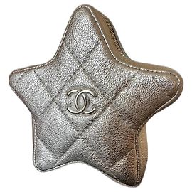 Chanel VIP gift - star coin purse Silvery