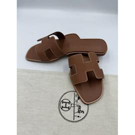 Hermès-HERMES Leather Oran Sandals-Brown
