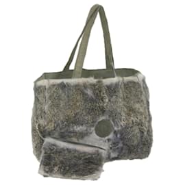 Chanel-CHANEL Tote Bag fourrure Gris CC Auth bs11900-Gris