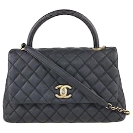 Chanel-Bolsa Chanel preta acolchoada com alça superior média Coco-Preto