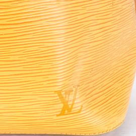Louis Vuitton-Louis Vuitton Saco de couro Epi amarelo Noe Petit-Amarelo