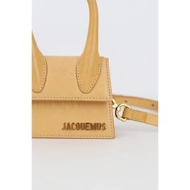 Jacquemus-Mini-Ledertasche-Gelb
