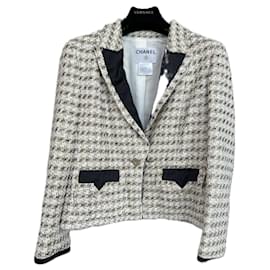 Chanel-CC Buttons Shimmering Tweed Jacket-Cream