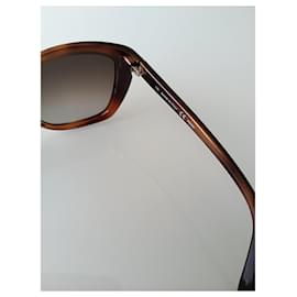 Fendi-Sunglasses-Brown