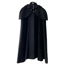 Chanel-9K$ Boutons CC Cape en cachemire noir-Noir