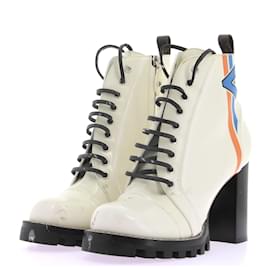 Louis Vuitton-Louis Vuitton ankle boots T.EU 40 Leather-Cream