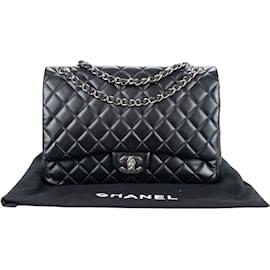 Chanel-Sac à rabat maxi doublé en cuir d'agneau matelassé argenté Chanel-Noir