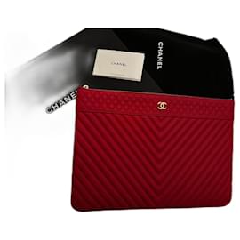 Chanel-Clutch-Red