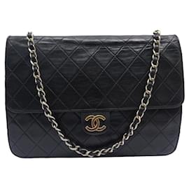 Chanel-VINTAGE SAC A MAIN CHANEL SQUARE TIMELESS CUIR MATELASSE SIMPLE RABAT BAG-Noir