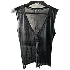 Camiseta sem mangas Chanel preta de seda com decote em V Preto