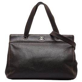 CHANEL Sacs à main exécutif Marron