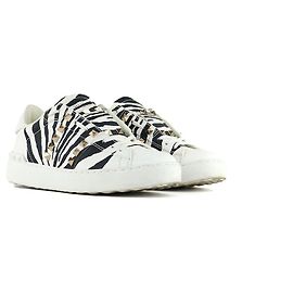VALENTINO GARAVANI Trainers Rockstud Black
