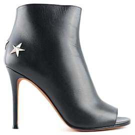 Givenchy-Givenchy boots-Nero