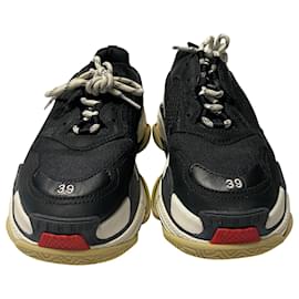 Balenciaga-Sneakers Balenciaga Triple S con lacci in pelle nera-Nero