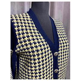 Chanel-Jaqueta de Caxemira com Botões CC-Multicor