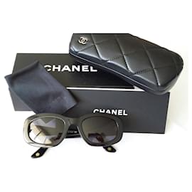 Chanel-Modello Tartaruga nero in ottime condizioni-Nero