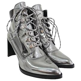 Stuart Weitzman-Lace-up Metallic Leather Ankle Boots-Silvery,Metallic