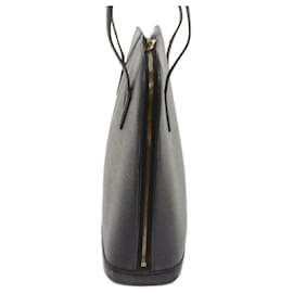 Louis Vuitton-LOUIS VUITTON Epi Lussac Shoulder Bag Black M52282 LV Auth 66188-Black