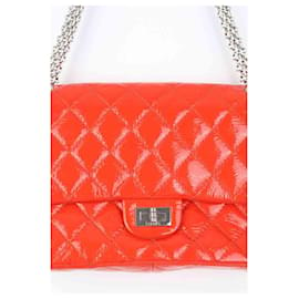 Chanel-Bolsa de ombro 2.55 em couro envernizado-Vermelho