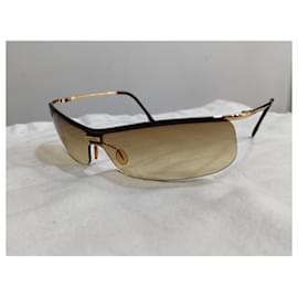Chanel-Óculos escuros-Dourado