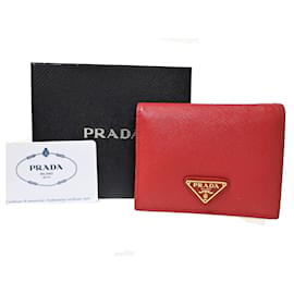 Prada-Prada-Roja