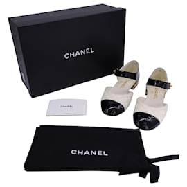 Chanel-Chanel Quilted Cap Toe Ballerina Flats in White Lambskin Leather-White