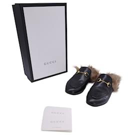 Gucci-Gucci Princetown Leather Slippers in Black Leather-Black