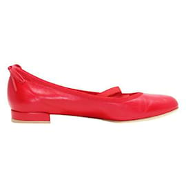 Stuart Weitzman-Chaussures plates en cuir rouge-Rouge