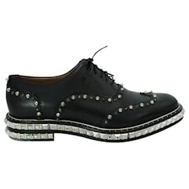 Christian Louboutin-Zapatos oxford negros con pinchos-Negro