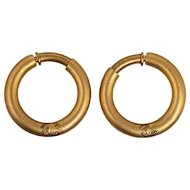 Chanel-Chanel Gold CC Hoop Earrings-Golden