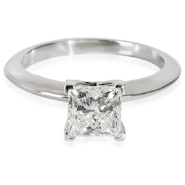 Tiffany & Co-TIFFANY & CO. Anello di fidanzamento con diamante solitario in platino I VVS2 1.05 ctw-Argento,Metallico