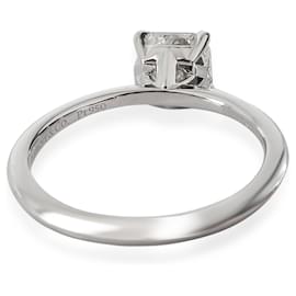 Tiffany & Co-TIFFANY & CO. Tiffany True Verlobungsring aus Platin 0.60 CTW H VS1-Silber,Metallisch
