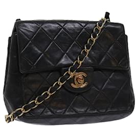 Chanel-Bolsa de ombro com corrente matelasse CHANEL pele de cordeiro preta CC Auth bs11316-Preto