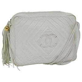 Chanel-CHANEL Quilted Fringe Shoulder Bag Lamb Skin White Lamb Skin CC Auth fm3044-White