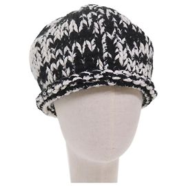 CHANEL COCO Mark Knitted Fabrics Hat Wool Black White CC Auth am5382 Black White