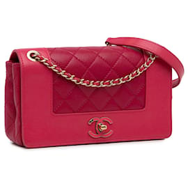Chanel-Borsa a tracolla con patta Mademoiselle vintage piccola Chanel rossa in pelle di pecora-Rosso