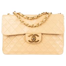 Chanel-Chanel gestepptes Lammleder 24Jumbo-Tasche mit einzelner Klappe in K-Gold-Beige