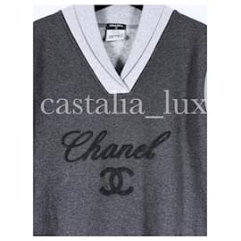 Chanel-Colete com logotipo CC super estiloso-Cinza