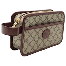 Gucci-Bolsa clutch Gucci GG Supreme em lona revestida bege-Bege