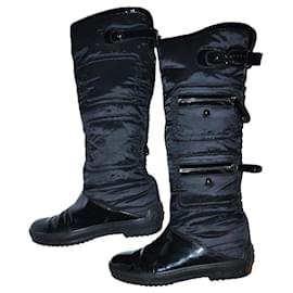 Tod's-boots-Black