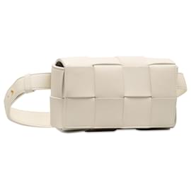 Bottega Veneta-Bottega Veneta White Intrecciato Cassette Belt Bag-White