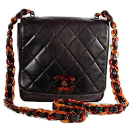 Chanel-Bolso clásico de solapa cuadrada en tono marrón oscuro con cadena de carey vintage de Chanel 94/96.-Marrón oscuro