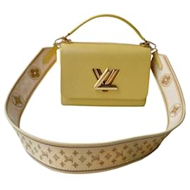 Louis Vuitton-LOUIS VUITTON Couro torcido amarelo TBE M22038 Esgotado-Amarelo