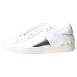 Valentino-Zapatillas deportivas con detalle de tachuelas a rayas en oro blanco - talla UE 37.5-Blanco