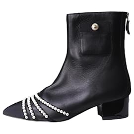 Chanel-Black leather pearl boots - size EU 38.5 (Uk 5.5)-Black