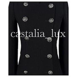 Chanel-Veste emblématique de style Karine Roitfeld à 9 000 $.-Noir