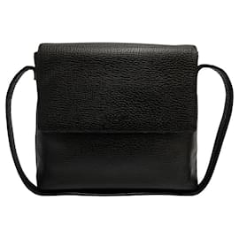 Loewe-Loewe-Preto