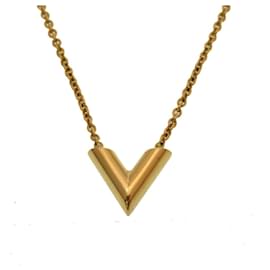 Louis Vuitton-Louis Vuitton Essential V-Dourado
